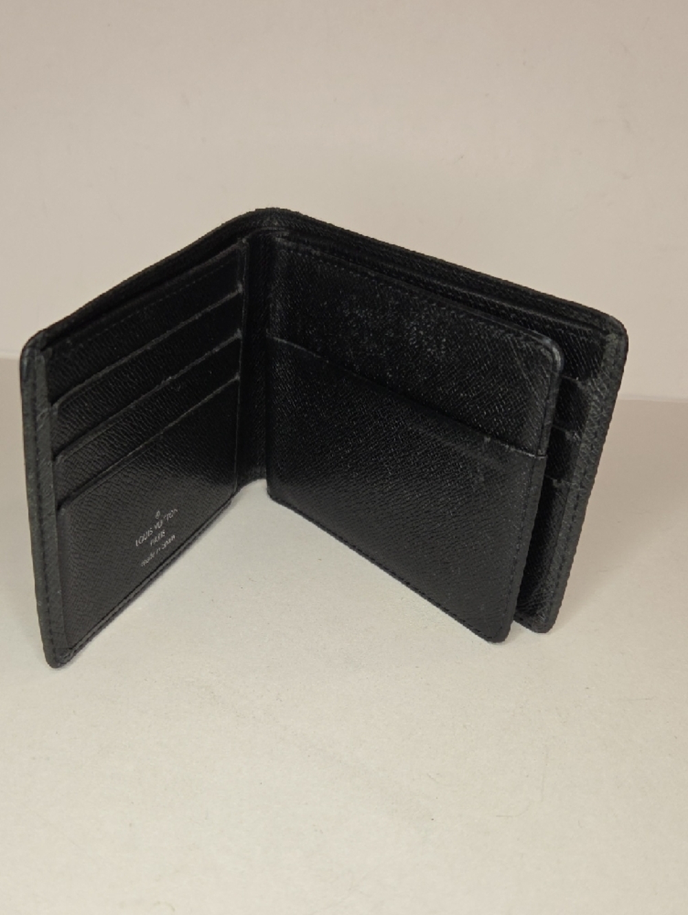 Louis Vuitton Black Taiga Textured Leather Slim Wallet - Picture 3 of 11